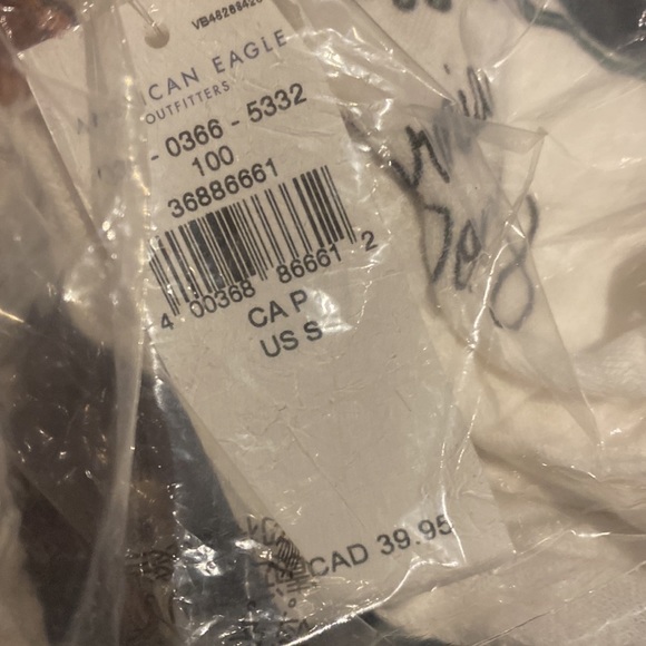 AE GRAPHIC MUSCLE TANK TOP - Picture 3 of 3